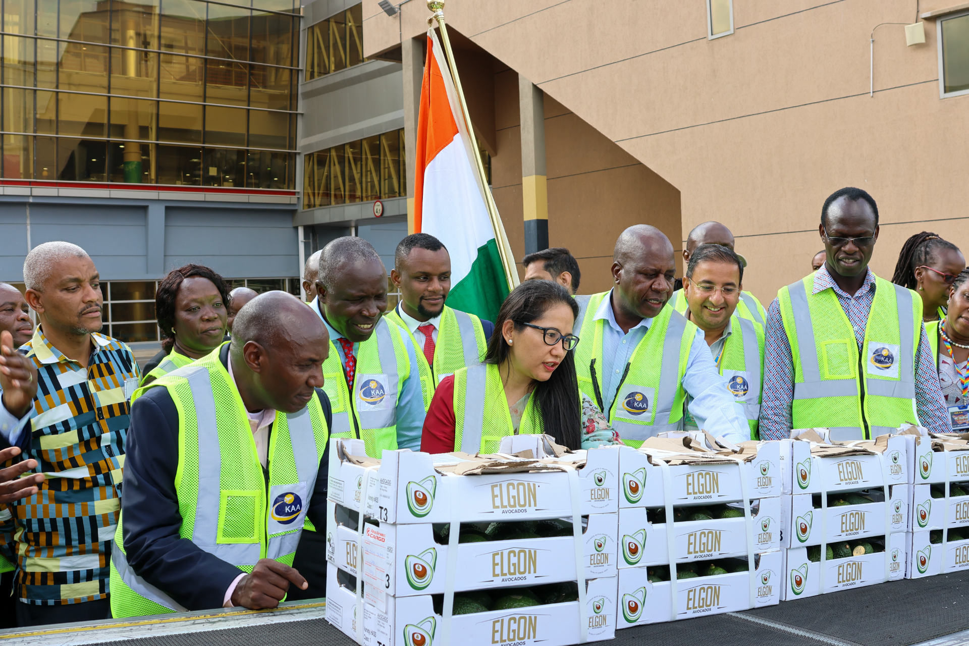 The Principal Secretary State Department for Crops Development  Kello Harsama on September 16th, 2023 flagged off the first consignment of avocado exports to India. Present in the forum were the High Commissioner for India in Kenya H. E. Ms. Namgya C. Khampa, the Kenyan High Commissioner in India Ambassador Willy Bett, AFA Chairman Hon. Cornelly Serem, Board Member Dr. Rosebellah Langat, AFA Ag. DG Willis Audi, HCD Ag. Director Christine C. Rotich among other dignitaries.  Photo by Mamo Guyo of Agriculture and Food Authority